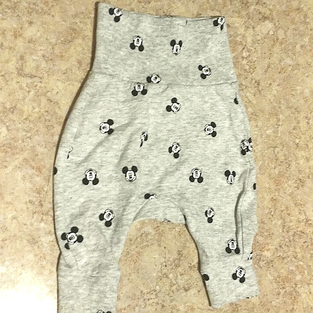 H&M Disney Mickey Mouse 0 to 1mth cotton pants
